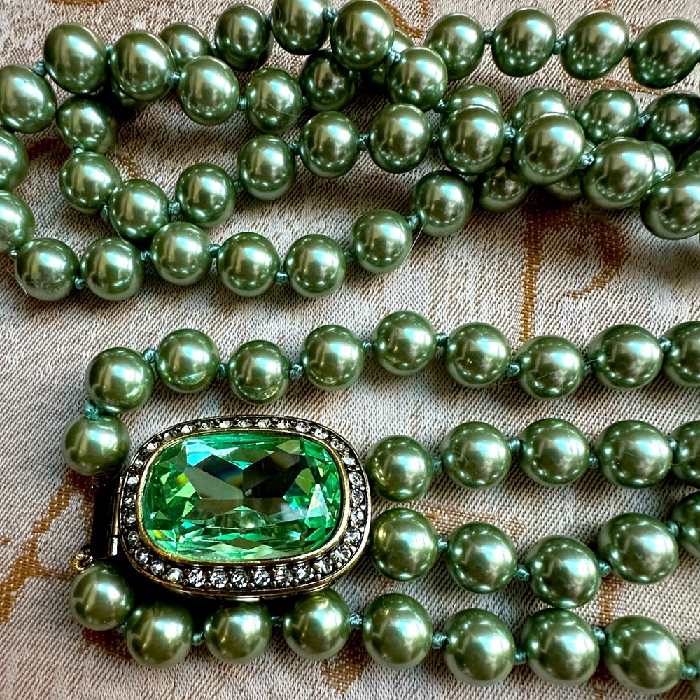CLASSIC SIGNED HEIDI DAUS VERY LONG LARGE GREEN TOPAZ PEARL NECKLACE NWOT
